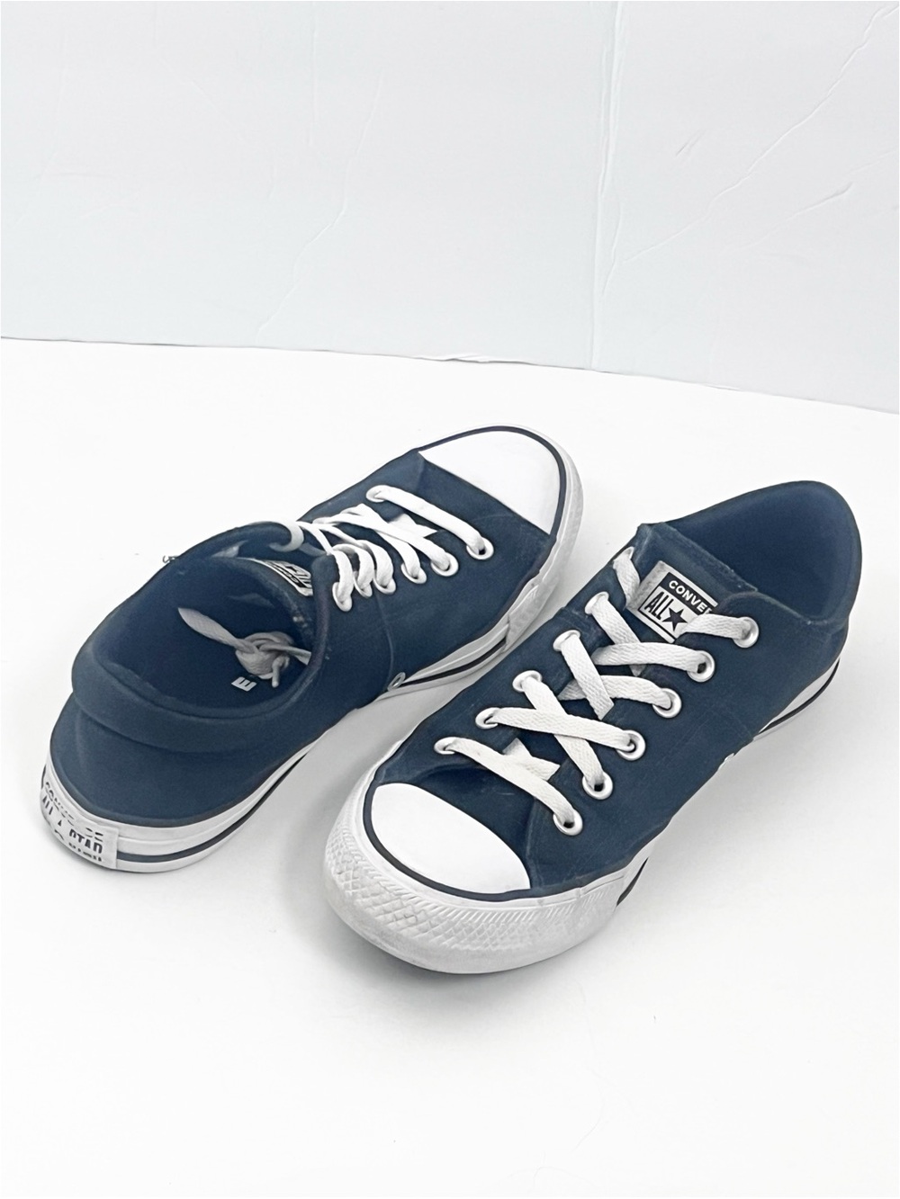 ALL STAR CONVERSE Black Canvas Low Top Sneakers Women’s 10 Casual Neutral Grunge